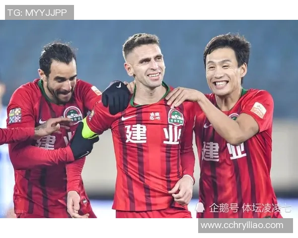 广州足球队的节奏解析与战术深度剖析探秘之旅 广州足球队的节奏解析与战术深度剖析探秘之旅