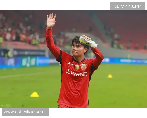 北京足球队战术变革引发热议球迷与专家共同探讨未来发展方向 北京足球队战术变革引发热议球迷与专家共同探讨未来发展方向